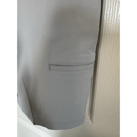 Nicklaus Eco Choice Men's Golf Shorts In Light Gray with 8-inch Inseam Size 40 - Picture 9 of 10